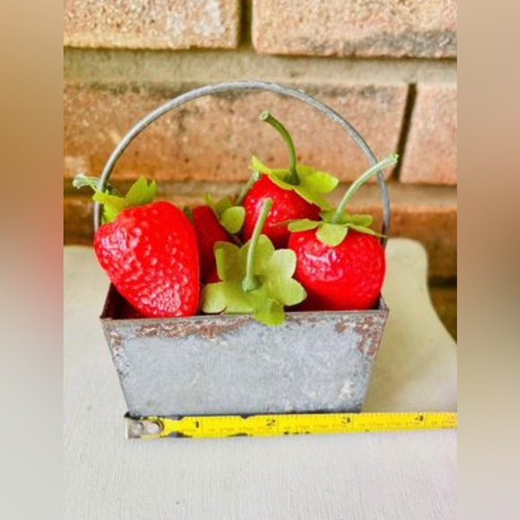 *Washed Tin Mini Catch All - Picture 3 of 10